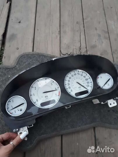 Щиток приборов Chrysler 300M