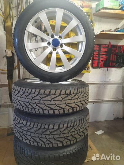 Tigar Winter 215/55 R18