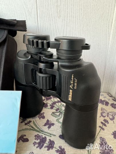 Продам бинокль Nikon action 12x50