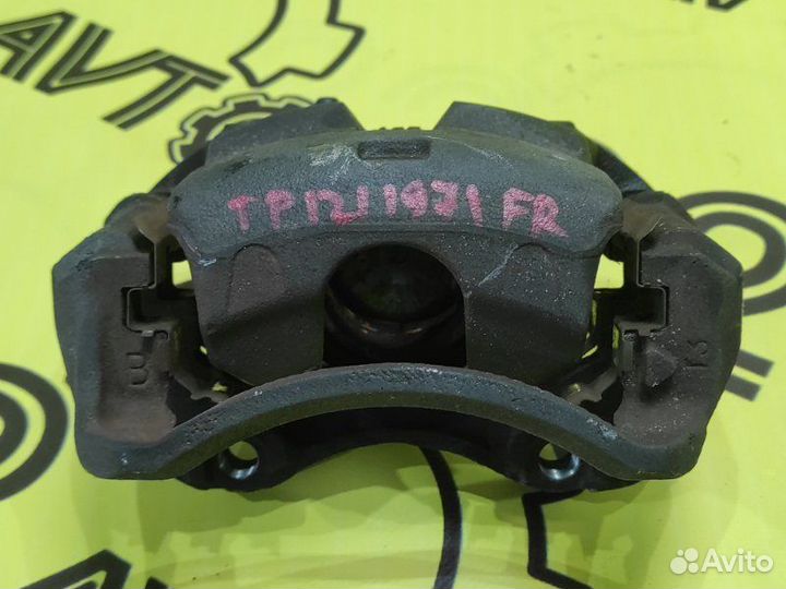 Суппорт передний правый Nissan Primera TP12 QR20DE