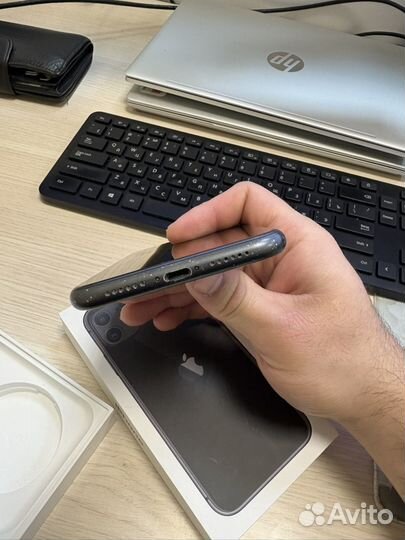 iPhone 11, 64 ГБ