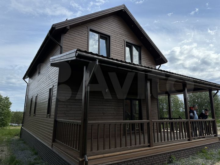 Коттедж 180 м² на участке 1 сот.