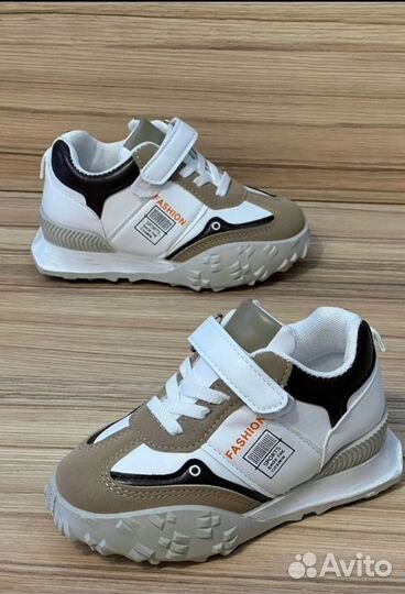 Кроссовки новые