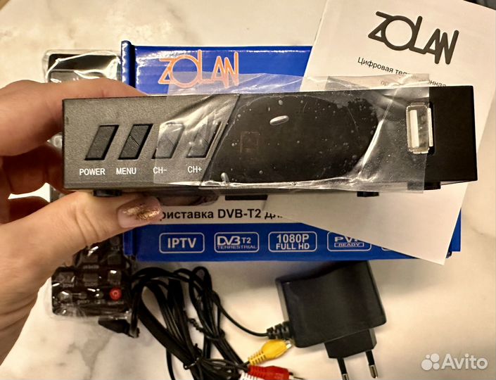 Приёмник DVB-T2 zolan ZN805