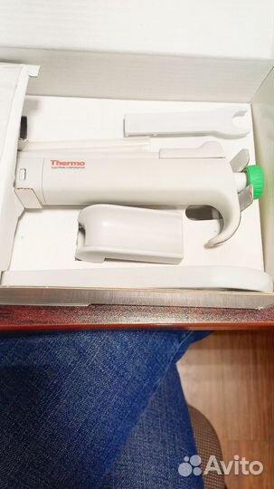 Пипетка (дозатор) цифровая 2-10 мл(2000-10000мкл)