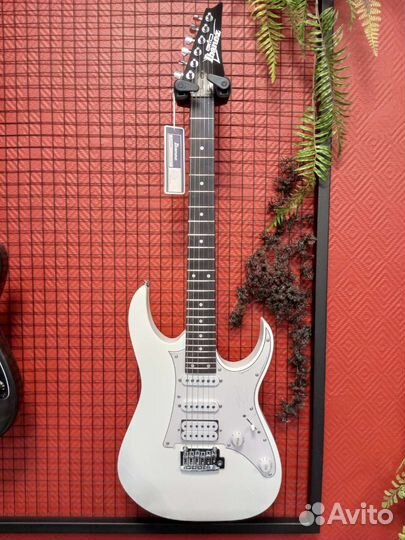 Электрогитара Ибанез GRG140-WH