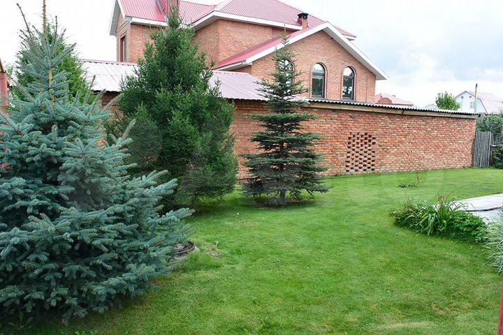 Коттедж 295 м² на участке 20 сот.