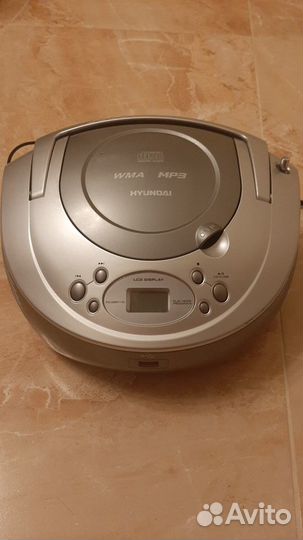 Стереомагнитола MP3/USB Hyundai радио не работает