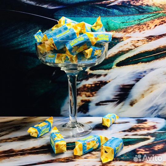 Ваза на высокой ножке. Стекло. СССР