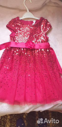 Платье праздничное 98