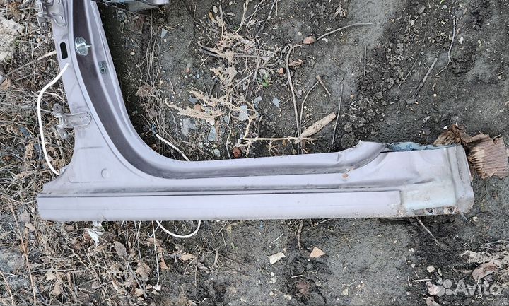 71322H0D00 порогKia Rio 4 правая сторона