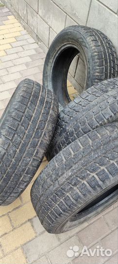 Toyo Observe GSi-5 215/65 R16