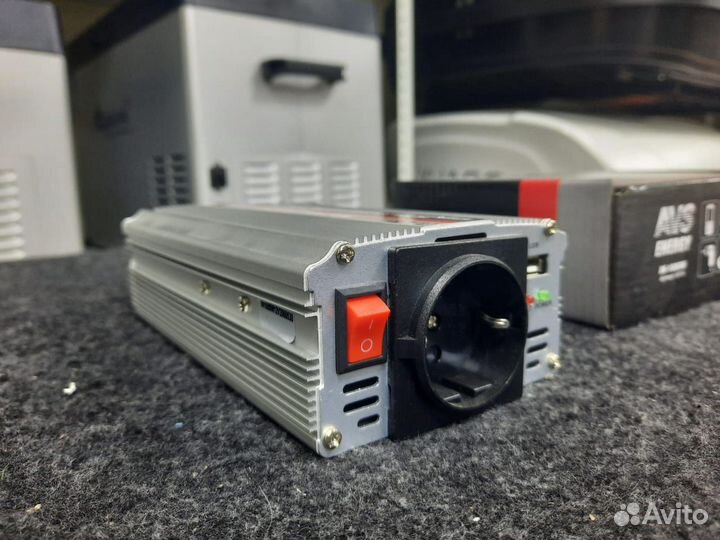 Инвертор автомобильный 12-220V, 1 Киловатт