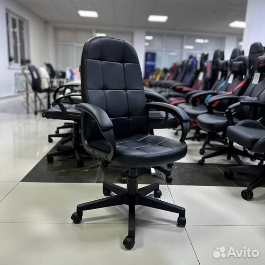 Офисное кресло С-002