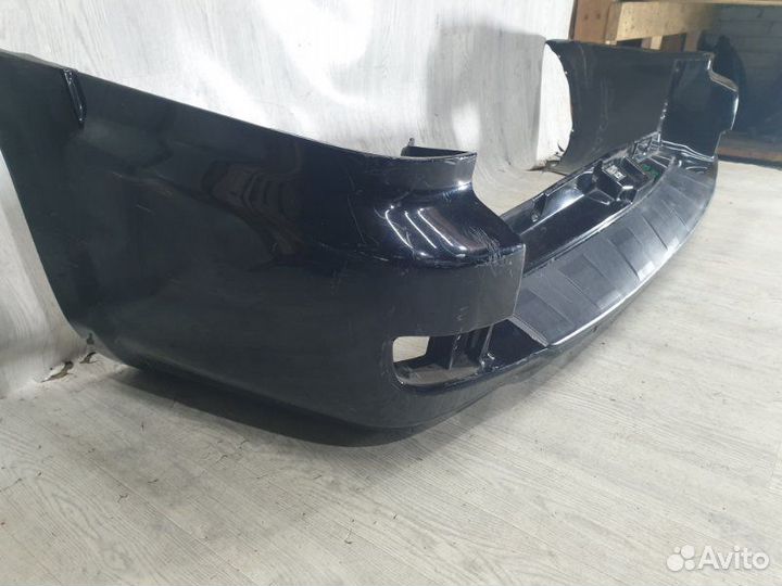 Бампер зад. toyota hilux surf