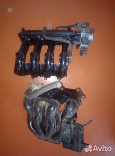 Впускные коллекторы мазда демио и хода Фит