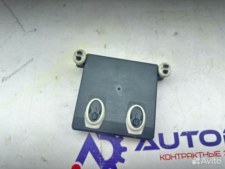 Блок управления дверьми задний левый Mercedes E