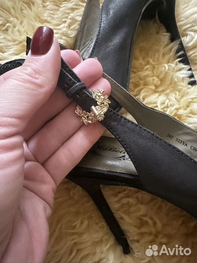 Босоножки женские