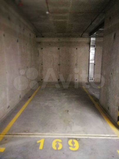 Машиноместо, 14 м²