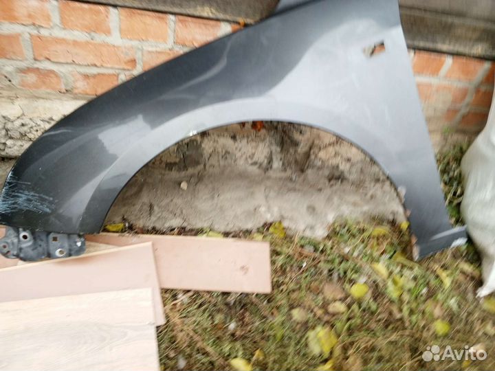 Крыло капот бу
