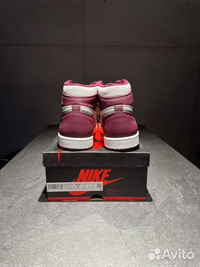 Nike Air Jordan 1 High Retro OG Bordeaux