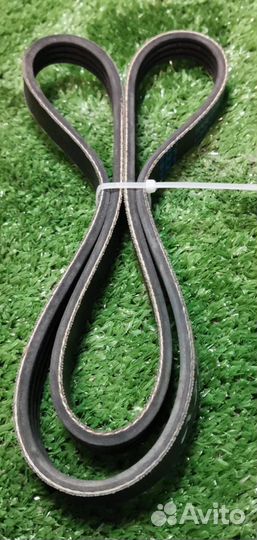 Ремень поликлиновой генератора новый 4PK910-913