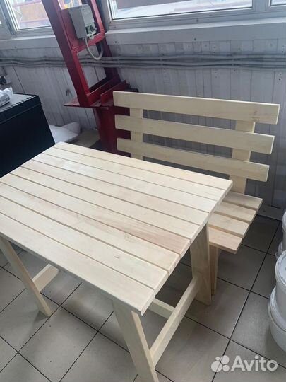 Лавка со столиком для бани