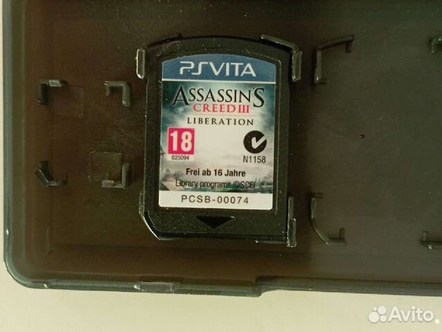 Игра Assassin creed 3,на PS vita с футляром на 8 и