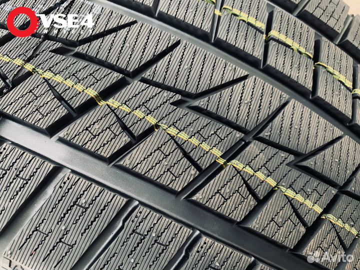 Goform W766 215/55 R18