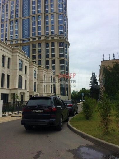 6-к. квартира, 385 м², 1/3 эт.