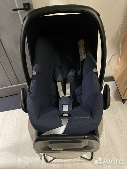 Автолюлька maxi cosi pebble с базой