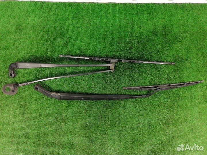 Дворник передний Toyota Celsior UCF31 3uzfe 2003