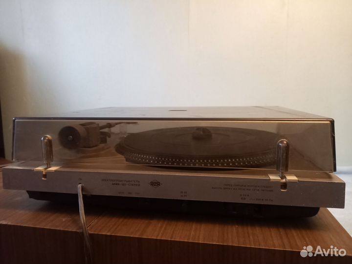 Проигрыватель винила