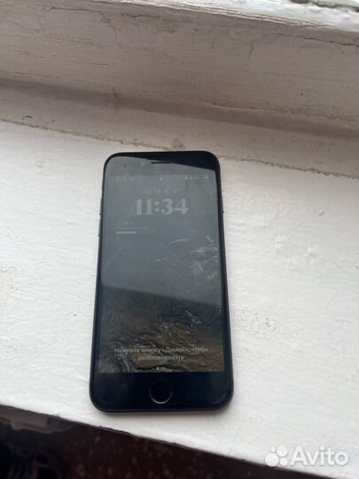 iPhone 8, 64 ГБ