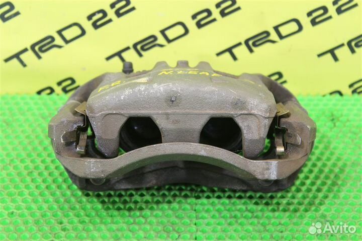 Суппорт тормозной передний правый Nissan Leaf ZE0