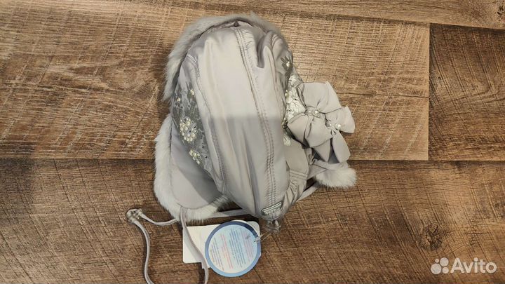 Зимняя шапка на девочку Новая