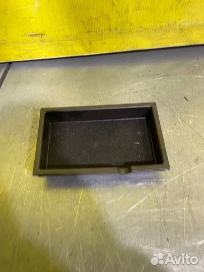 Ящик консоли передний Mazda 3 Bm / Bn хэтчбек 1.6