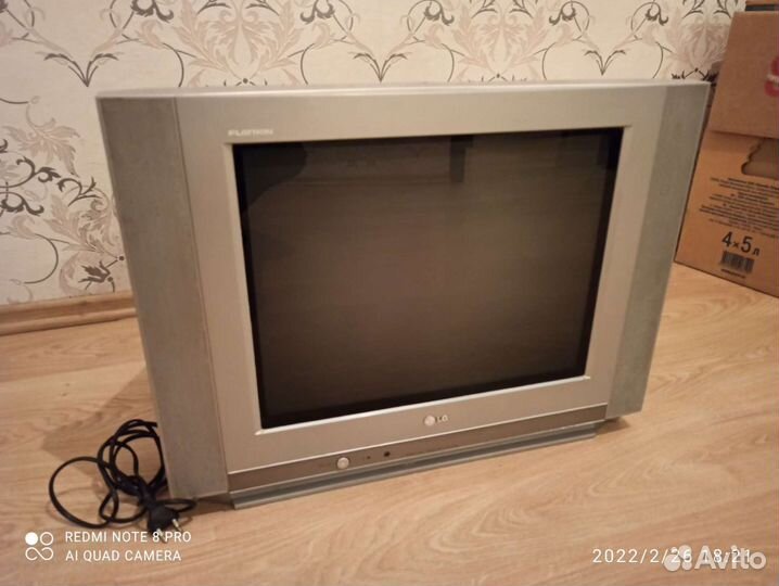 Телевизор LG Flatron 21 дюйм