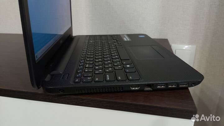 Ноутбук dell inspiron 3521