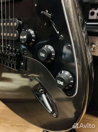 Электрогитара Stratocaster + Комбик 20ват