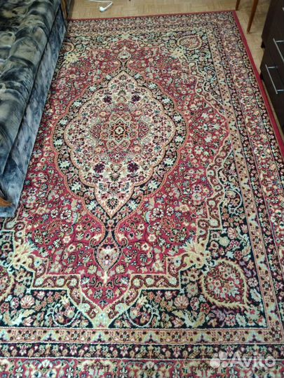 Ковер б/у бордовый 2 х 3