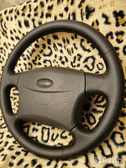 Руль на приору