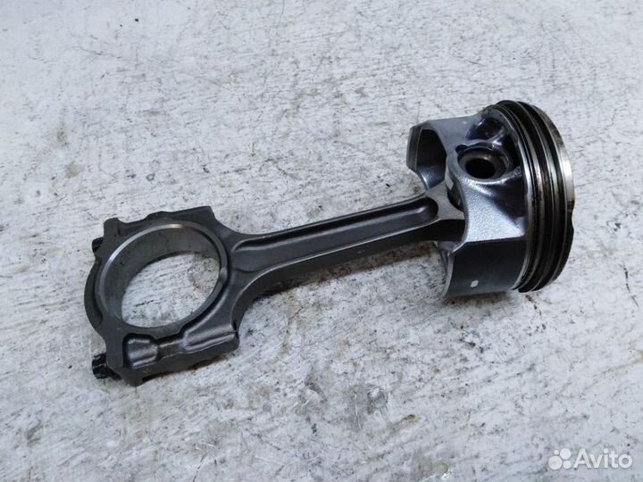 Поршень с шатуном Форд Focus 3