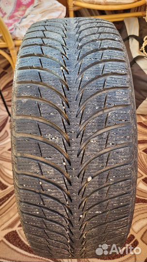 Goodyear UltraGrip Ice 215/55 R17
