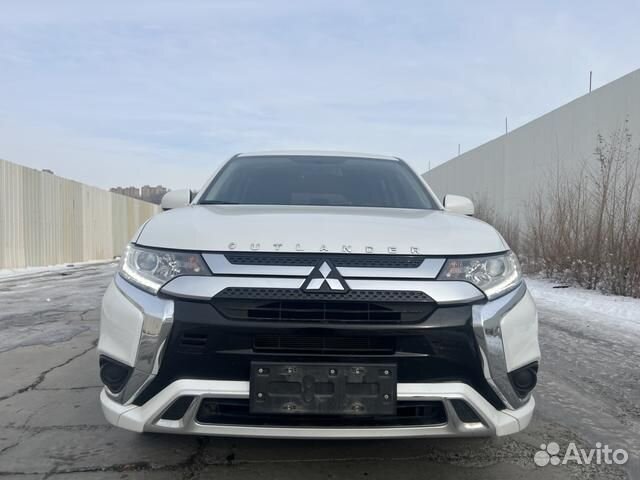 Mitsubishi Outlander 2.0 CVT, 2021, 60 000 км