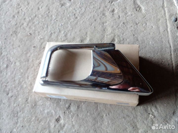 Накладка правой птф Toyota Land Cruiser 200 2017г