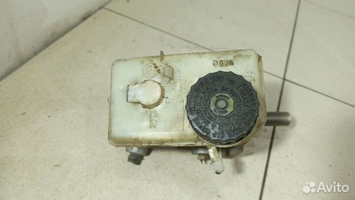 Цилиндр тормозной главный