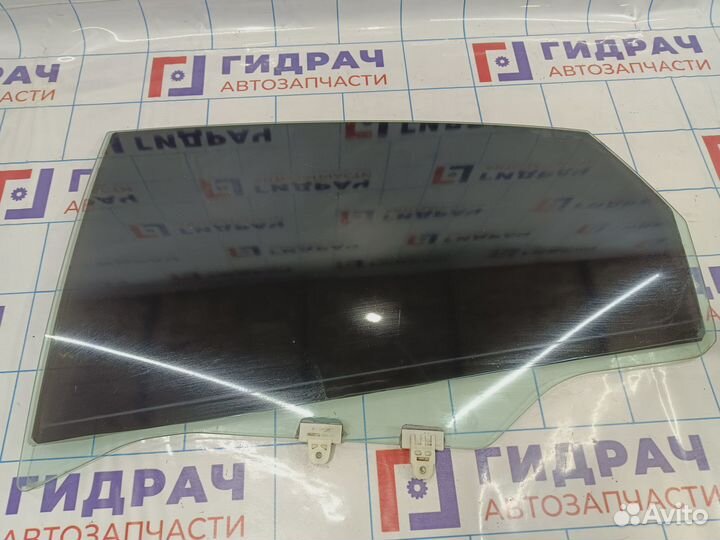 Стекло двери задней левой Nissan Teana (J31) 82301