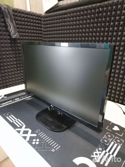Монитор LG 23