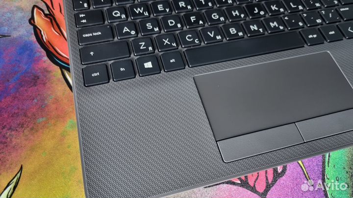 HP 255 G8 FullHD Rayzen 3-5300U/8/Radeon/ssd256gb